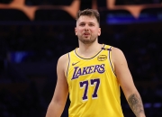 关于篮网复出首战，快船状态火爆，东契奇成为焦点！的信息