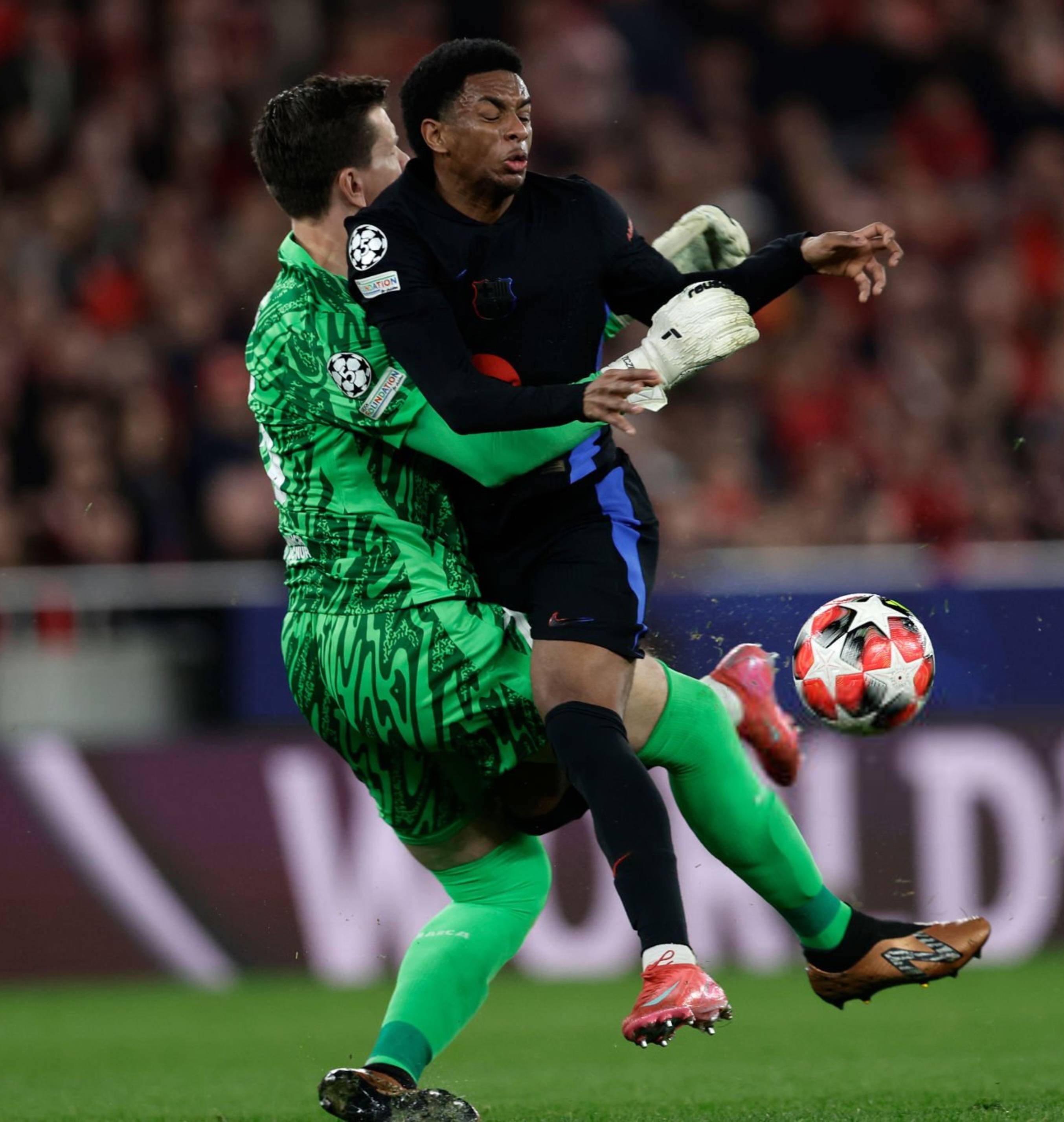 总决赛最新形势：费内巴切高居榜首，费内巴切强势追赶，冠军归属成迷的简单介绍